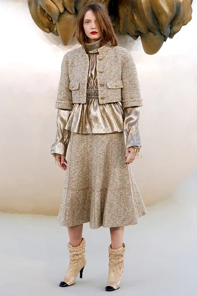 Look 8